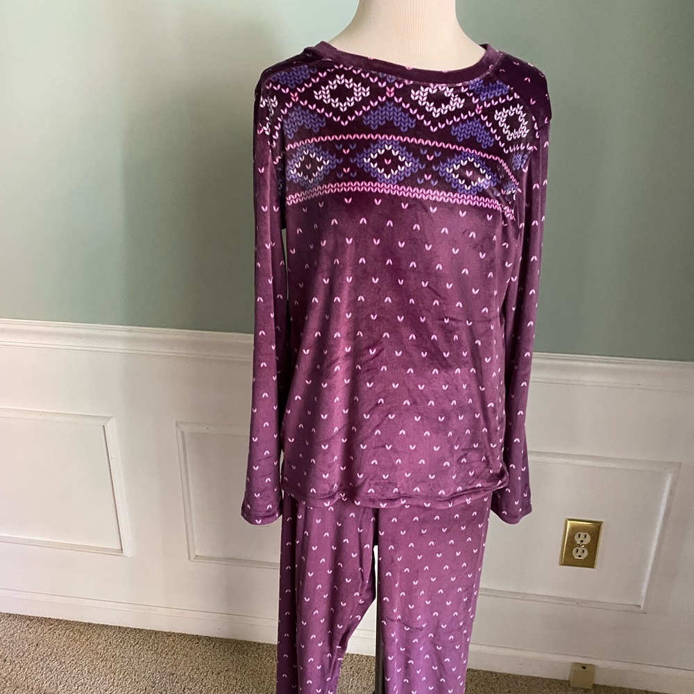 Cuddl Duds Deep Purple Lounge Set - Size M